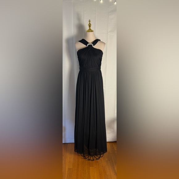 Alex Evenings Elegant Black Pleated Maxi Dress 10 - Picture 1 of 9